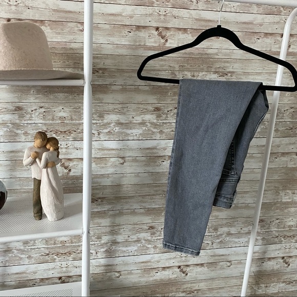 TopShop | Jamie High-Waisted Skinny Jeans | Petite - Picture 6 of 8